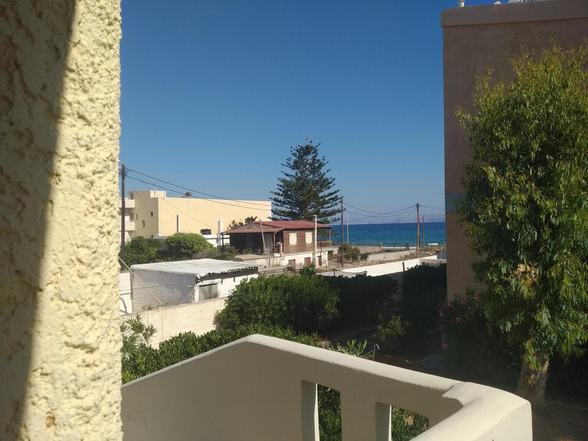 Niros Beachfront Aparthotel Kokkini Hani Екстериор снимка