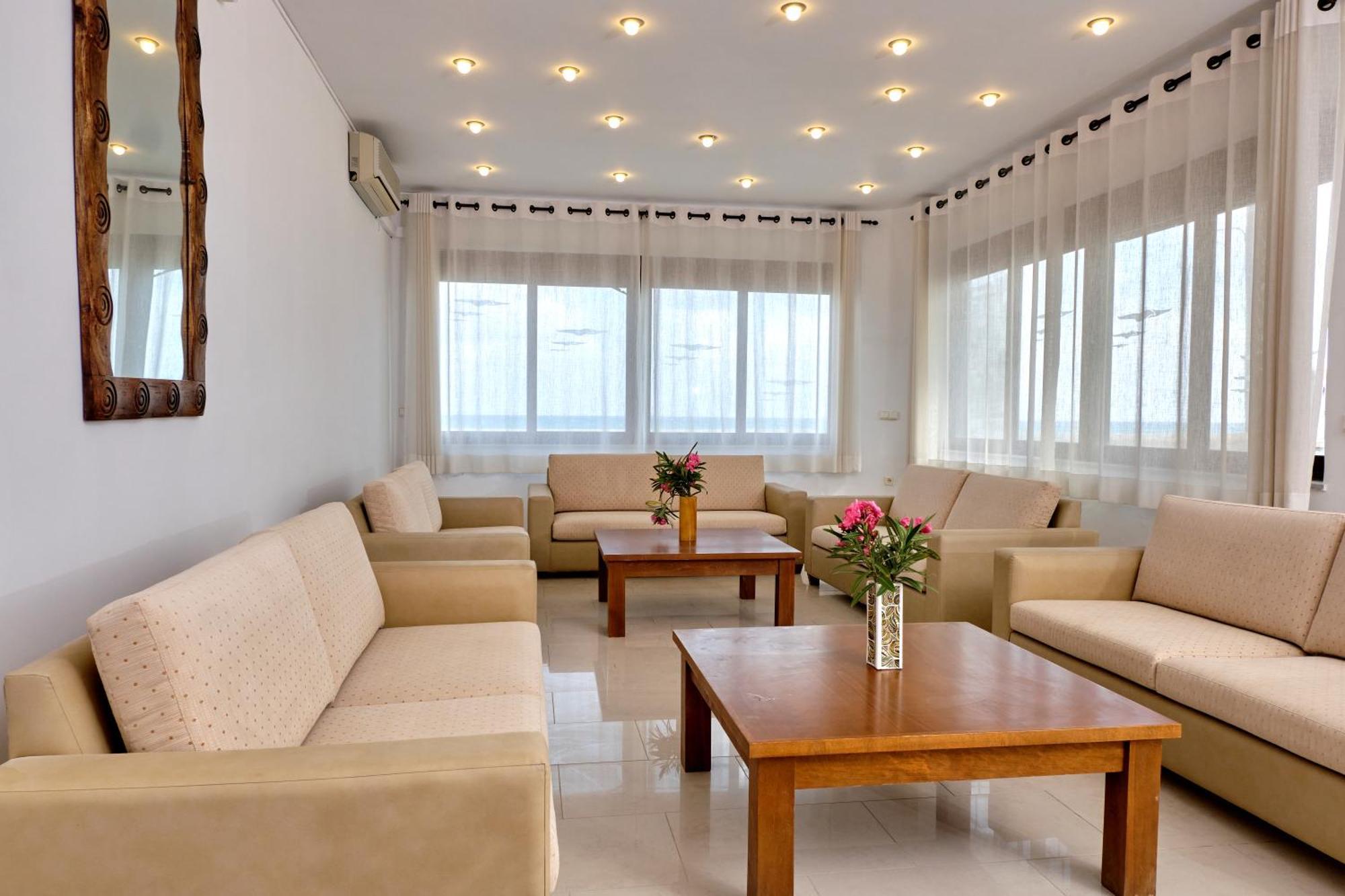 Niros Beachfront Aparthotel Kokkini Hani Екстериор снимка