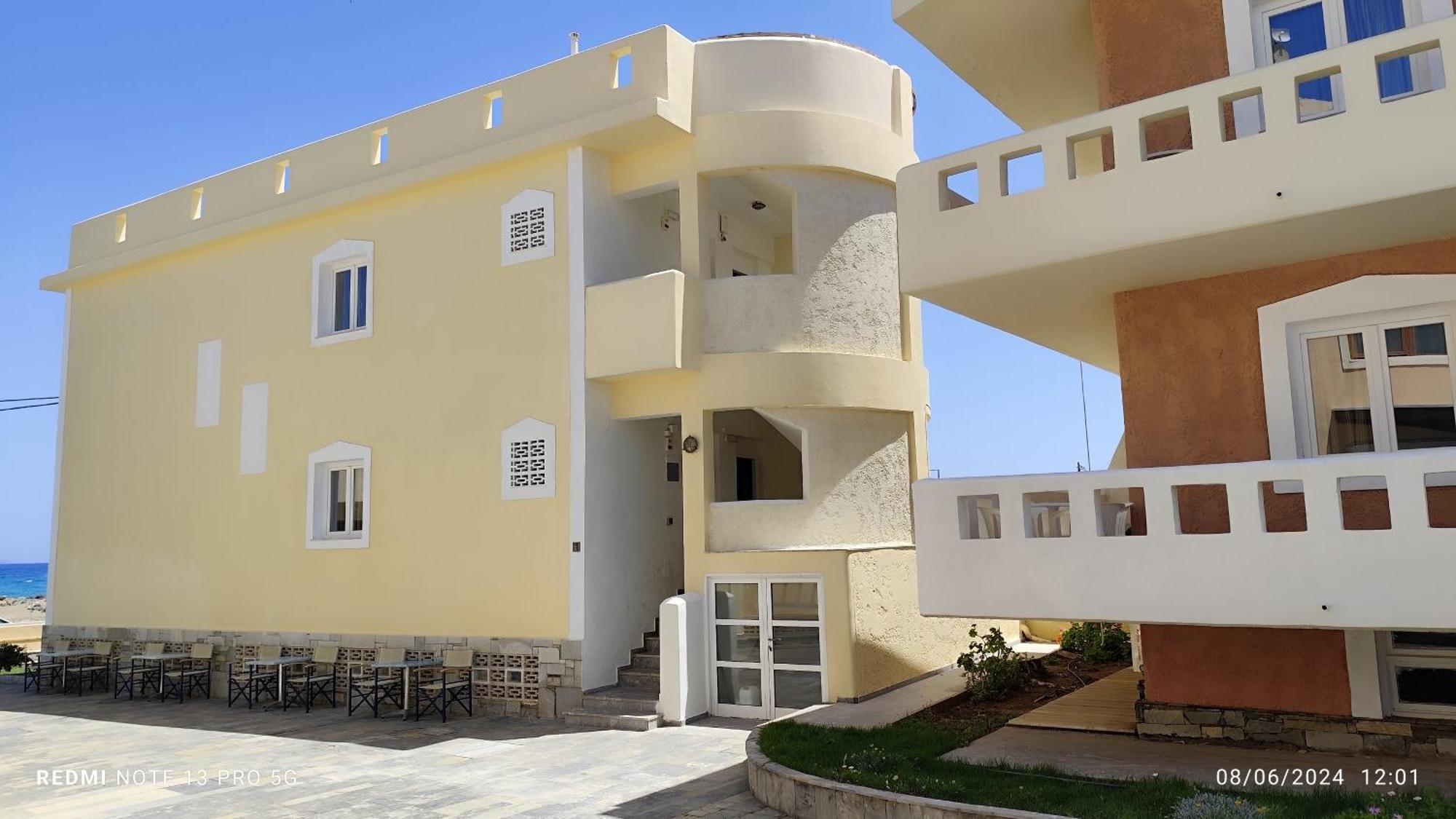 Niros Beachfront Aparthotel Kokkini Hani Екстериор снимка