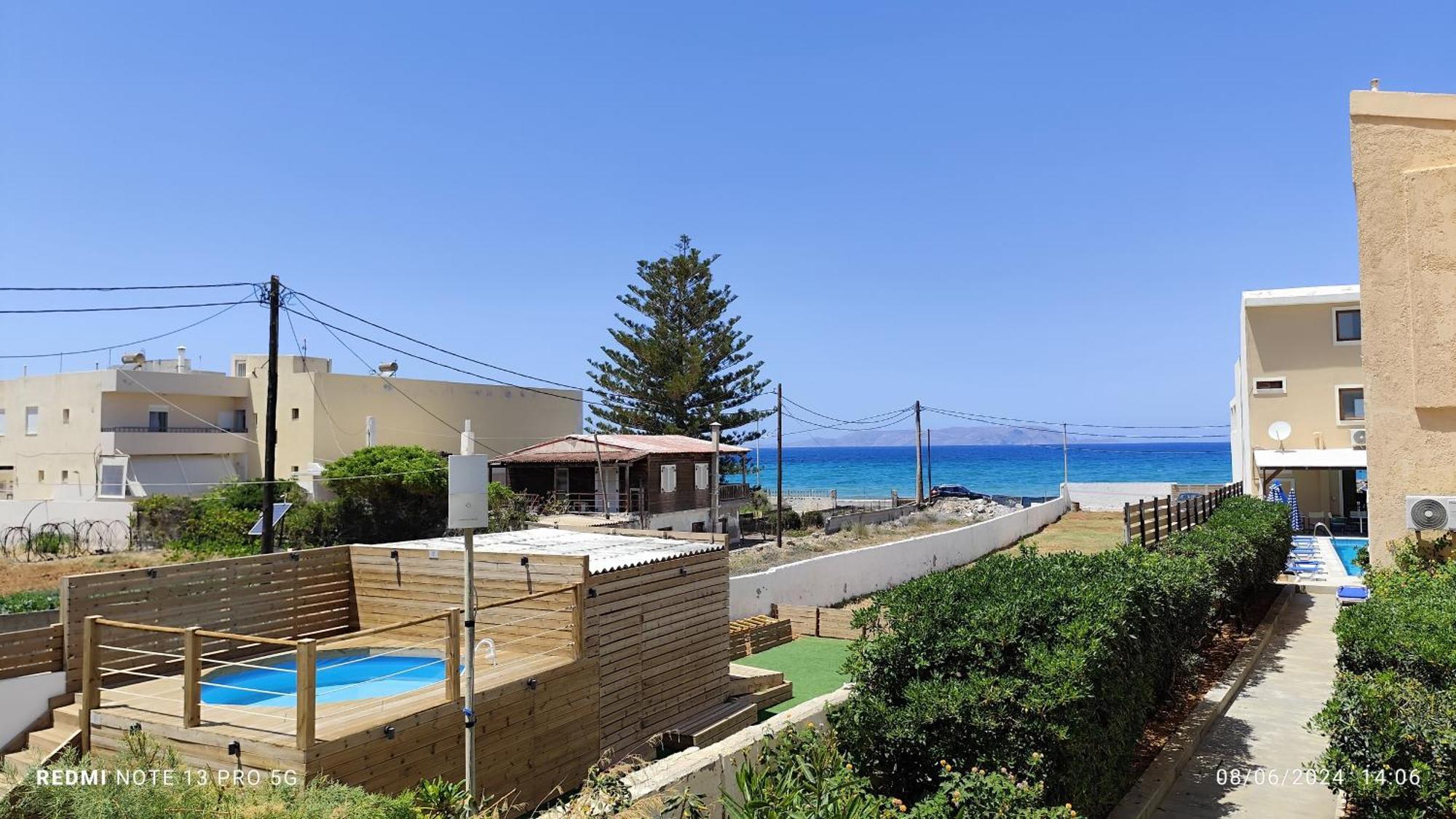 Niros Beachfront Aparthotel Kokkini Hani Екстериор снимка
