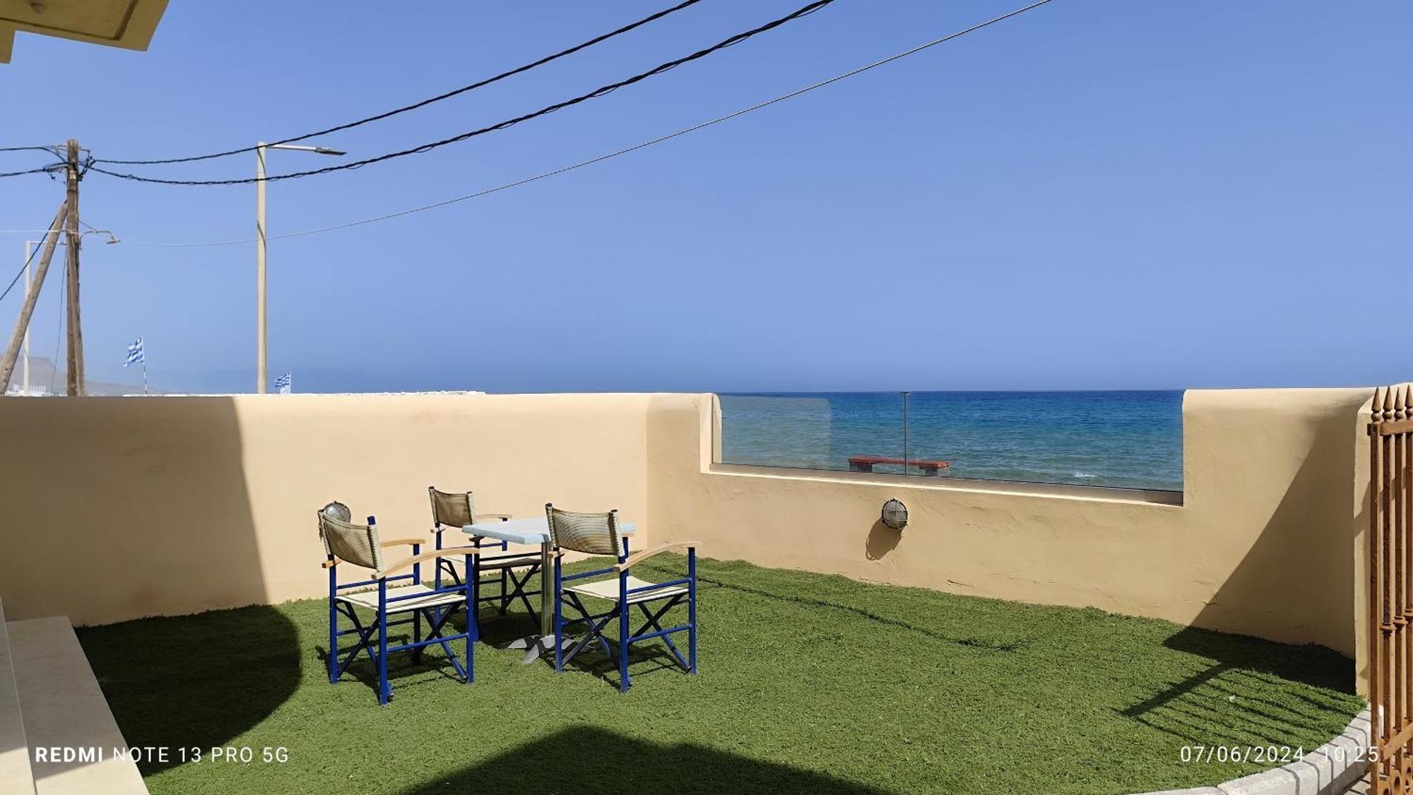 Niros Beachfront Aparthotel Kokkini Hani Екстериор снимка