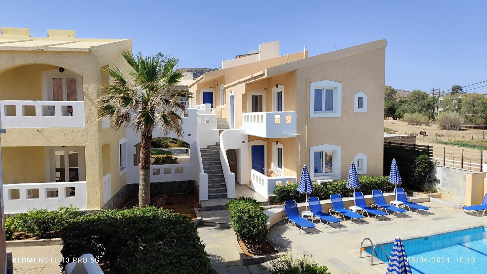 Niros Beachfront Aparthotel Kokkini Hani Екстериор снимка