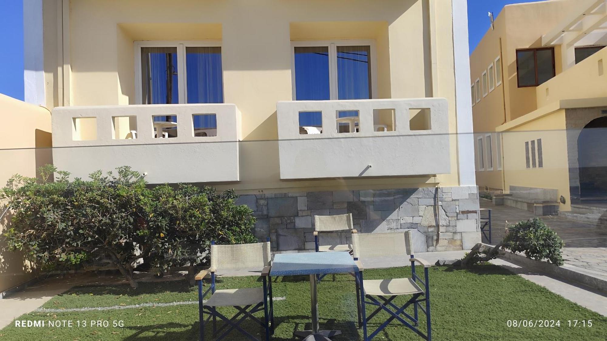 Niros Beachfront Aparthotel Kokkini Hani Екстериор снимка