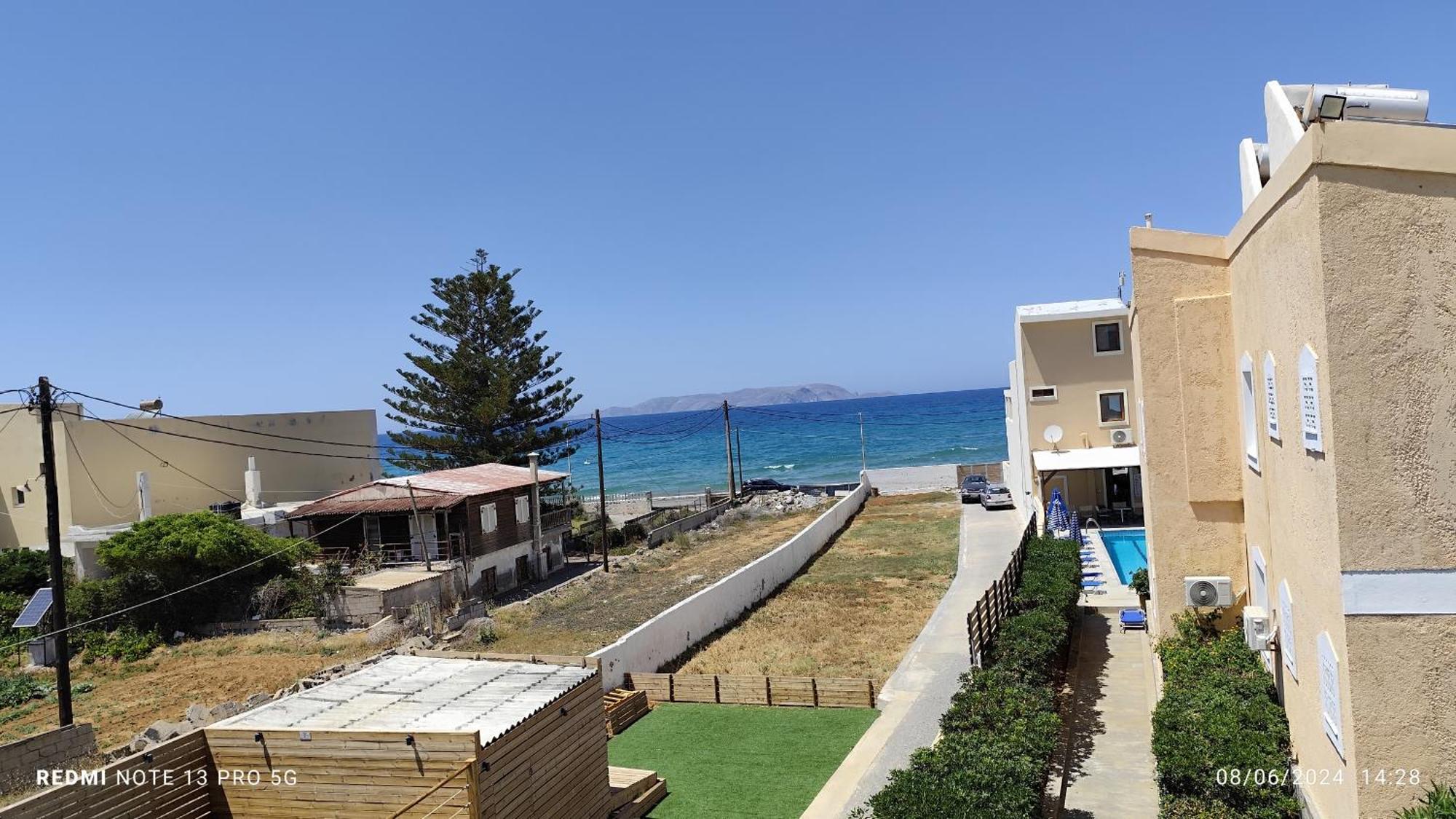 Niros Beachfront Aparthotel Kokkini Hani Екстериор снимка